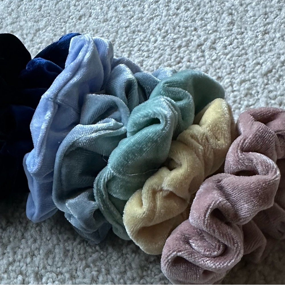 Scrunchie pack!!! - Picture 3 of 3